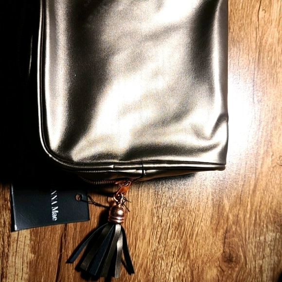 New SIENNA MAE Nora Zipper Pouch - Picture 1 of 4
